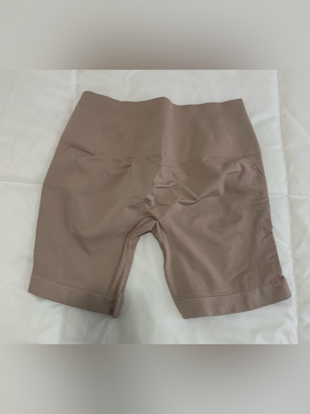New ALPHALETE Women’s Amplify centaur Shorts Size M